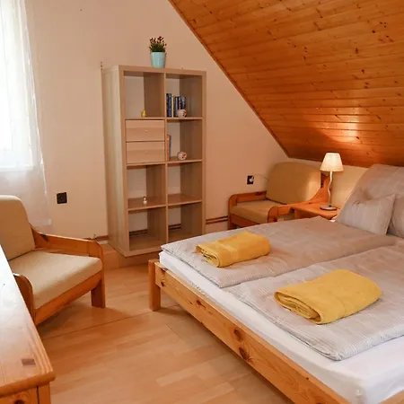 Encian Apartmanhaz Apartmán *