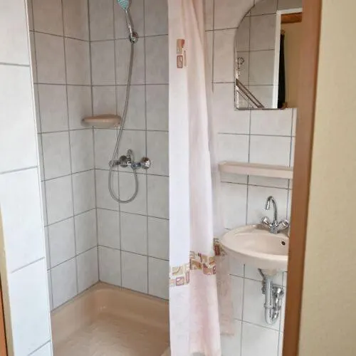 Encian Apartmanhaz *